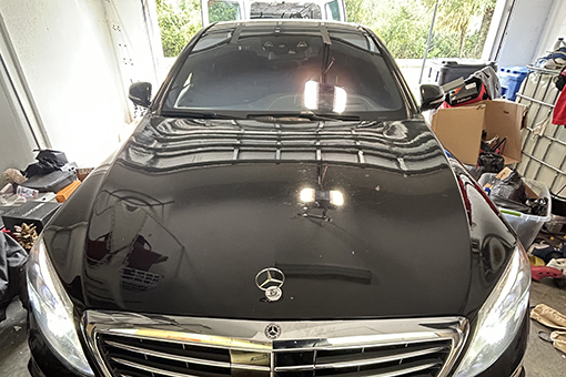 Windshield of a Mercedes Repaired by an Auto Glass Technician Serving Sarasota County FL